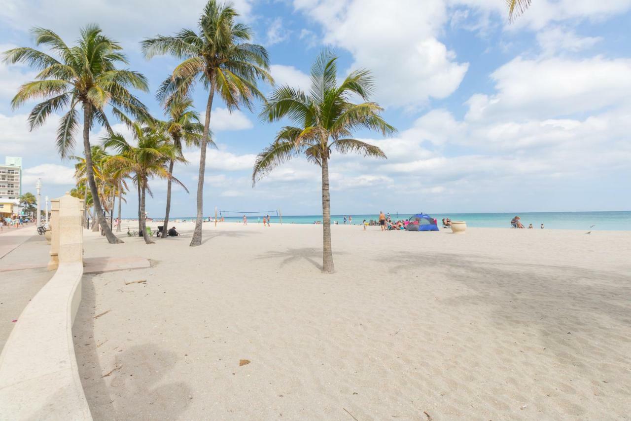 433 Studio Hollywood Beach Dania Beach Buitenkant foto